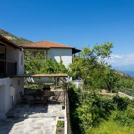 Semesterbostad Toutounis House Kazaviti *