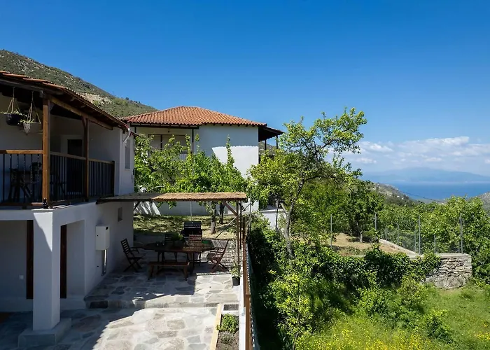 Semesterbostad Toutounis House Kazaviti *