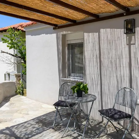 度假居 Toutounis House Kazaviti *