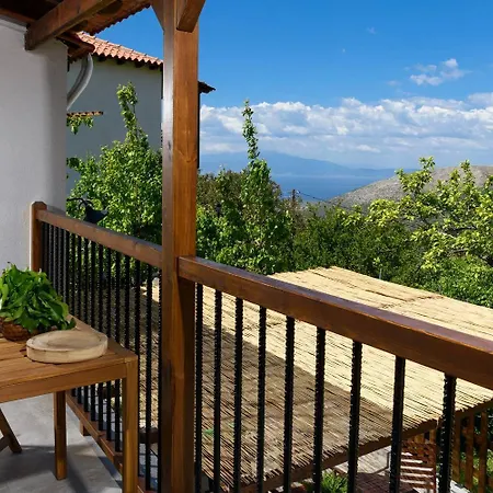 Holiday home Toutounis House Kazaviti