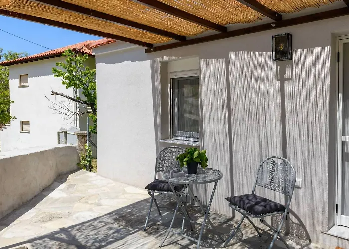 Tatil Evi Toutounis House Kazaviti *