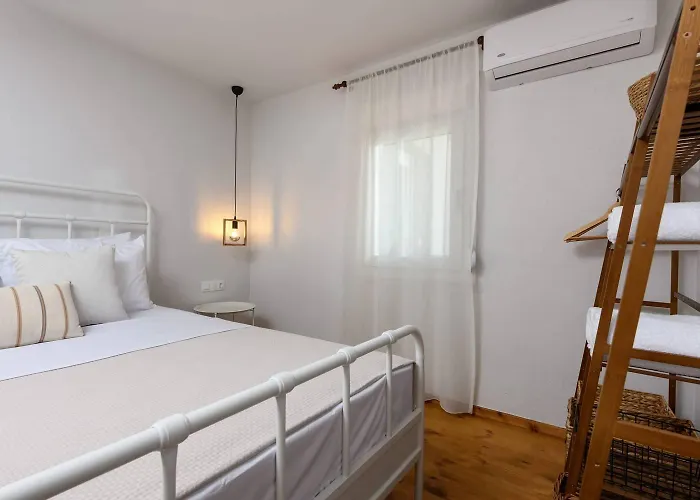 Tatil Evi Toutounis House Kazaviti *